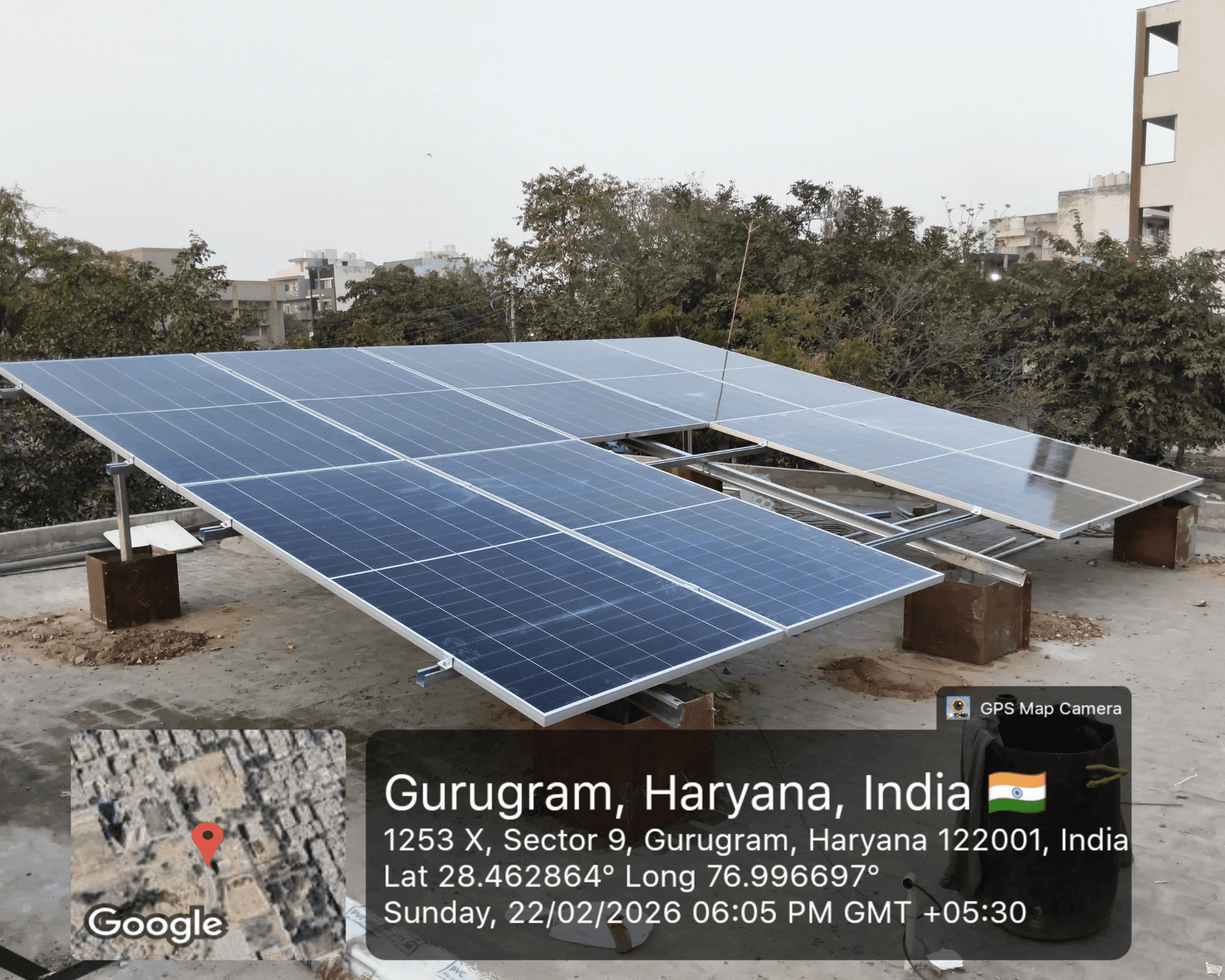 5kW monocrystalline bifacial solar panels installed on flat terrace, Sector 57, Gurgaon