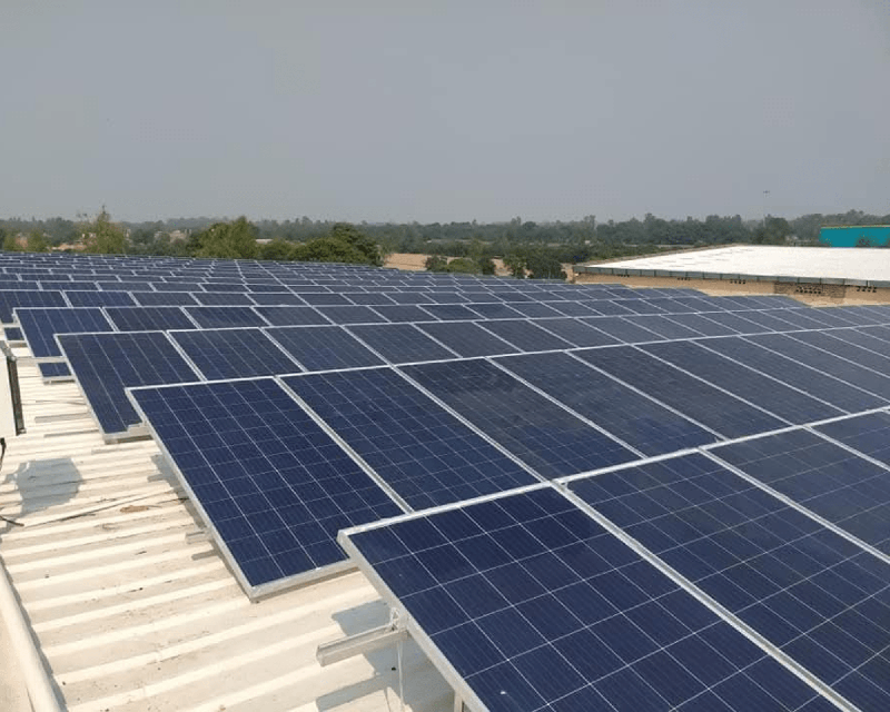Commercial 10kW rooftop solar plant with Adani high-efficiency modules